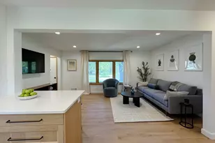 2885 Burlawn Pkwy, Brookfield, WI 53005 - Photo 3