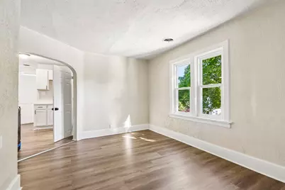 5902 W Park Hill Ave, Milwaukee, WI 53213 - Photo 11