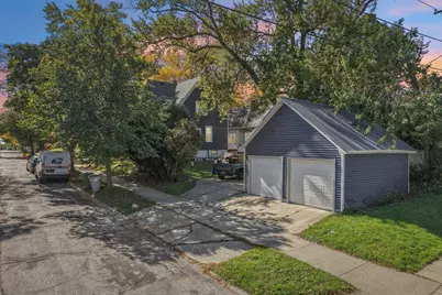 5902 W Park Hill Ave, Milwaukee, WI 53213 - Photo 3
