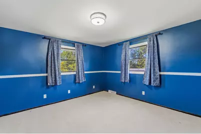 2314 W Koning Dr, Sheboygan, WI 53083 - Photo 17