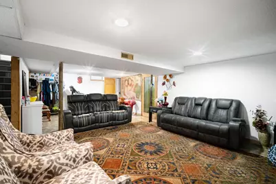 4758 S 22nd St, Milwaukee, WI 53221 - Photo 21