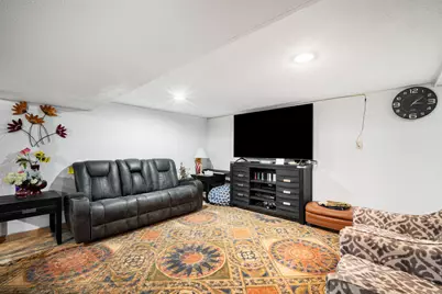 4758 S 22nd St, Milwaukee, WI 53221 - Photo 19