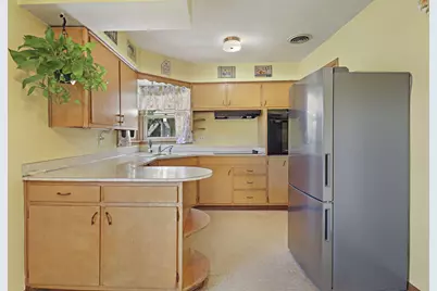 6300  104th Ave, Somers, WI 53142 - Photo 5