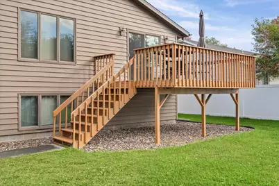 802  Laurel Pl, Holmen, WI 54636 - Photo 19