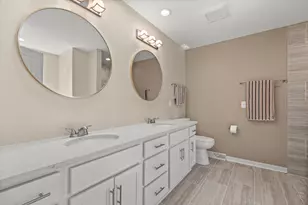 1007 Fieldridge Ct, Waukesha, WI 53188 - Photo 21
