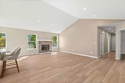 1007  Fieldridge Ct, Waukesha, WI 53188 - Photo 13