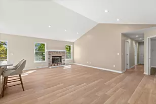 1007 Fieldridge Ct, Waukesha, WI 53188 - Photo 13