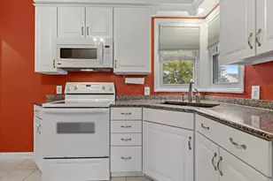 4430 W Manitoba St, Milwaukee, WI 53219 - Photo 15