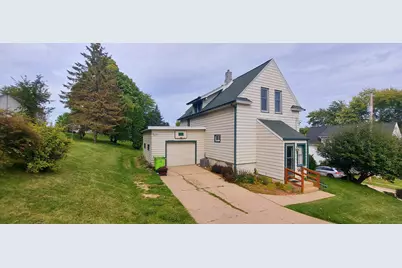 220  Commerce St, Mayville, WI 53050 - Photo 3