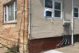 930 E Locust St, Milwaukee, WI 53212 - Photo 3