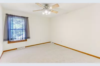 301  Pinnacle Dr, Lake Mills, WI 53551 - Photo 45