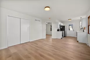 2147 S 72nd St, West Allis, WI 53219 - Photo 5