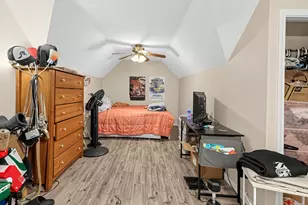8340 W Fond du Lac Ave, Milwaukee, WI 53218 - Photo 9