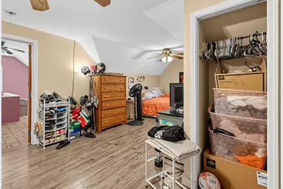 8340 W Fond Du Lac Ave, Milwaukee, WI 53218 - Photo 11