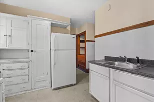 816 W Greenfield Ave, Milwaukee, WI 53204 - Photo 7