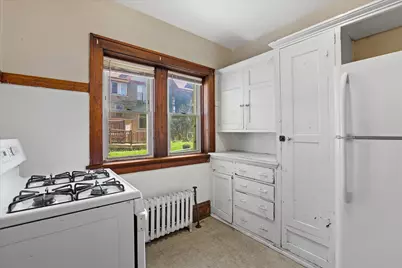 816 W Greenfield Ave, Milwaukee, WI 53204 - Photo 5
