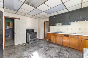 2223 S 19th St, Milwaukee, WI 53215 - Photo 15