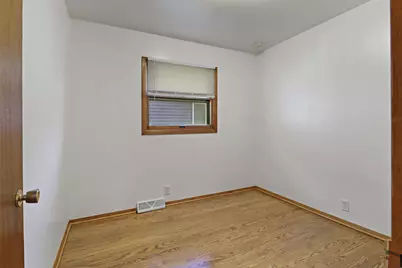 1912  35th Pl, Kenosha, WI 53140 - Photo 11