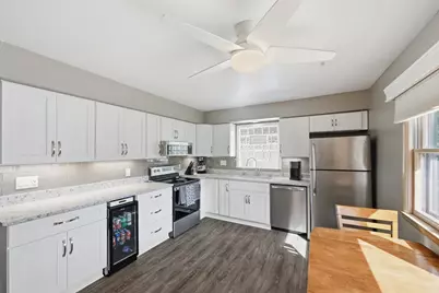 8725 W Palmetto Ave, Milwaukee, WI 53225 - Photo 7