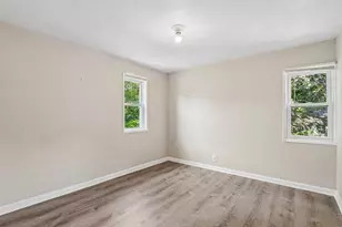 2129 E Holt Ave, Milwaukee, WI 53207 - Photo 31