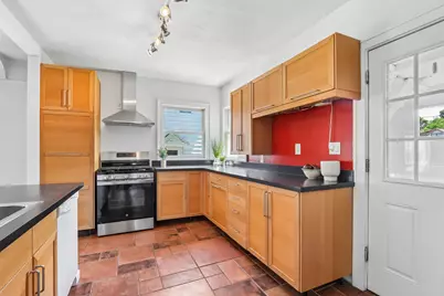 2129 E Holt Ave #2129A, Milwaukee, WI 53207 - Photo 11