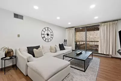 1818 E Shorewood Blvd #211, Shorewood, WI 53211 - Photo 1