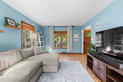 2814 N Hartung Ave, Milwaukee, WI 53210 - Photo 5