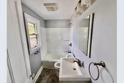 2512 S 10th St, Sheboygan, WI 53081 - Photo 13