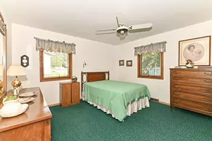 7684 S Logan Ave, Oak Creek, WI 53154 - Photo 25