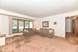 7684 S Logan Ave, Oak Creek, WI 53154 - Photo 11
