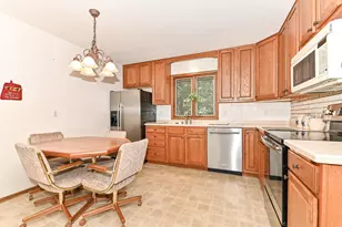 7684 S Logan Ave, Oak Creek, WI 53154 - Photo 17