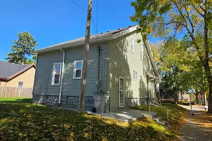 3203 N 33rd St, Milwaukee, WI 53216 - Photo 29