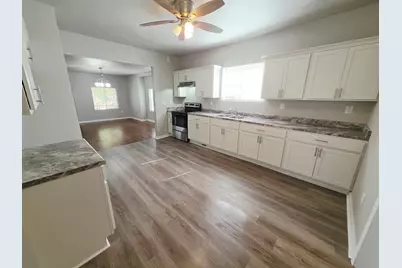 3203 N 33rd St, Milwaukee, WI 53216 - Photo 11