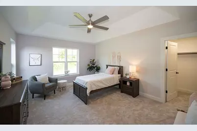1342 W Falcon Dr, Mequon, WI 53097 - Photo 25