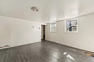 2474 S 5th Pl, Milwaukee, WI 53207 - Photo 11