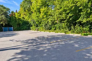 7011 N Green Bay Ave, Glendale, WI 53209 - Photo 21