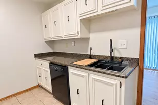 7011 N Green Bay Ave, Glendale, WI 53209 - Photo 7