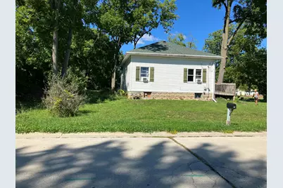 10400 W Parnell Ave, Hales Corners, WI 53130 - Photo 13