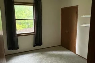 10400 W Parnell Ave, Hales Corners, WI 53130 - Photo 9