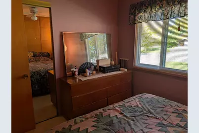7925 W Denver Ave, Milwaukee, WI 53223 - Photo 13