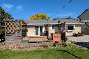 7925 W Denver Ave, Milwaukee, WI 53223 - Photo 21