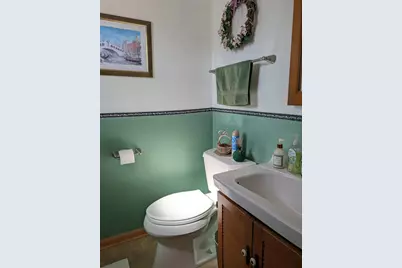 7925 W Denver Ave, Milwaukee, WI 53223 - Photo 19
