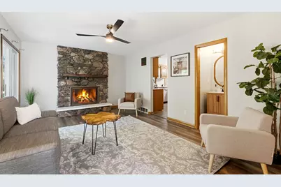 W173N7422  Joanne Dr, Menomonee Falls, WI 53051 - Photo 17