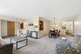 W173N7422 Joanne Dr, Menomonee Falls, WI 53051 - Photo 3