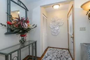 9222 N 70th St, Milwaukee, WI 53223 - Photo 7