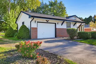 5421 Laura Ln, Greendale, WI 53129 - Photo 27