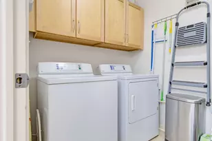 1220 E Locust St, Milwaukee, WI 53212 - Photo 23