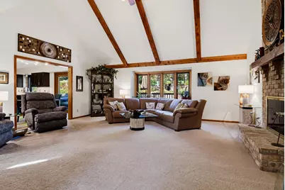 S60W24120  Red Wing Dr, Waukesha, WI 53189 - Photo 9