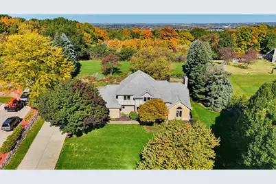 S60W24120  Red Wing Dr, Waukesha, WI 53189 - Photo 37