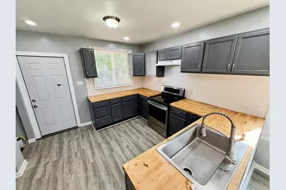 4754 N 31st St, Milwaukee, WI 53209 - Photo 3